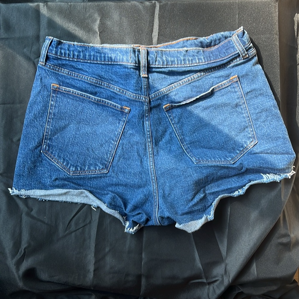 Abercrombie Shorts, 90s relaxed cutoff short, High Rise - Picture 2 of 3
